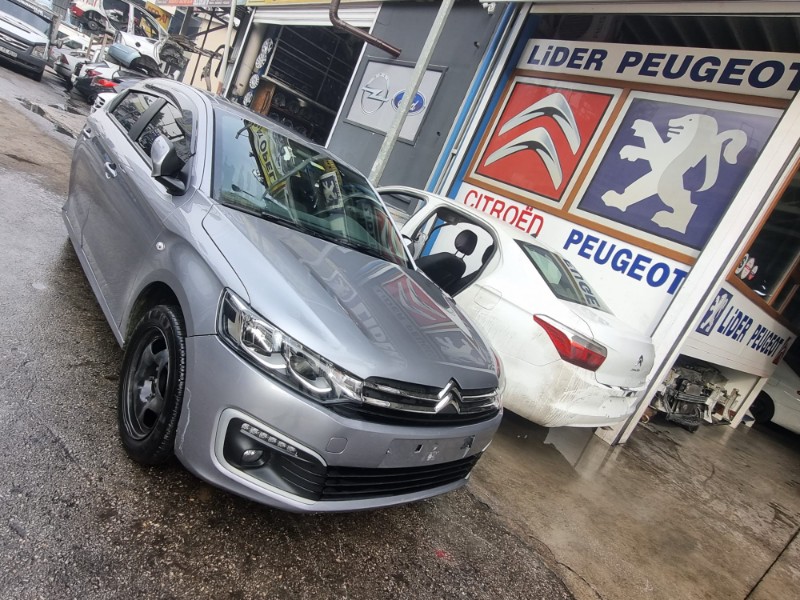 https://www.liderpeugeot.com/